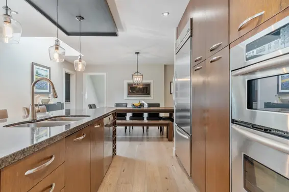 3760 Bayridge Avenue, West Vancouver For Sale - image 4