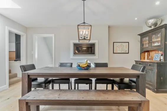 3760 Bayridge Avenue, West Vancouver For Sale - image 5