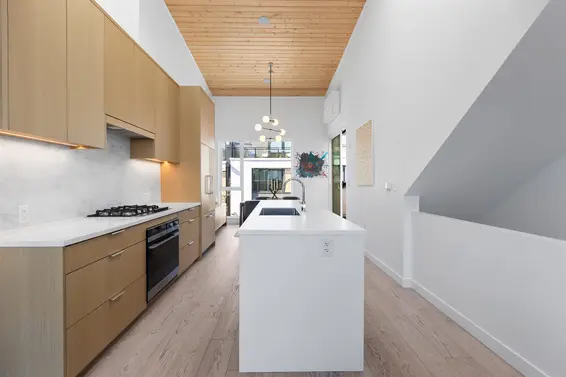 222 650 East 2nd Street, North Vancouver For Sale - image 13