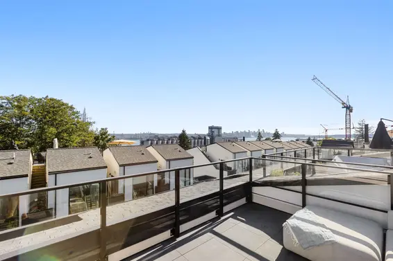 222 650 East 2nd Street, North Vancouver For Sale - image 3