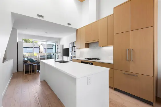 222 650 East 2nd Street, North Vancouver For Sale - image 6