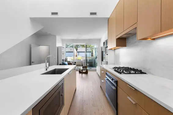 222 650 East 2nd Street, North Vancouver For Sale - image 7