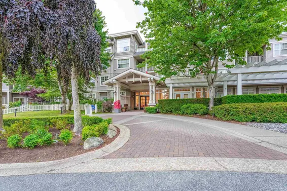 416 960 Lynn Valley Road, North Vancouver For Sale - image 15