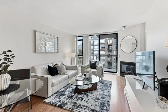 1104 175 West 1st Street, North Vancouver