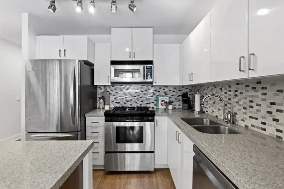 1104 175 West 1st Street, North Vancouver For Sale - image 17