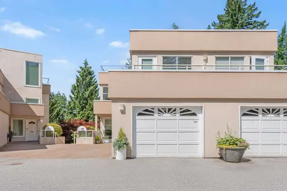 4 2425 Edgemont Boulevard, North Vancouver For Sale - image 1