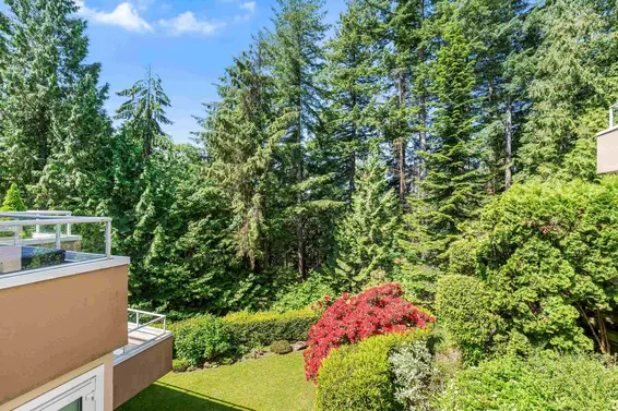 4 2425 Edgemont Boulevard, North Vancouver For Sale - image 38