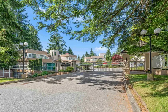 4 2425 Edgemont Boulevard, North Vancouver For Sale - image 39