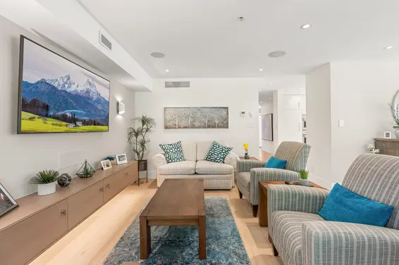 4 2425 Edgemont Boulevard, North Vancouver For Sale - image 6
