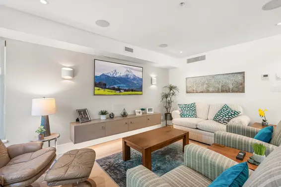 4 2425 Edgemont Boulevard, North Vancouver For Sale - image 7