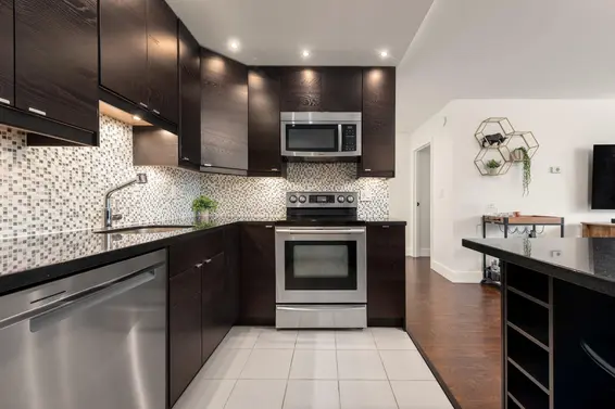 305 145 St Georges Avenue, North Vancouver For Sale - image 6