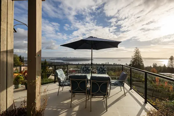 2346 Westhill Drive, West Vancouver For Sale - image 10