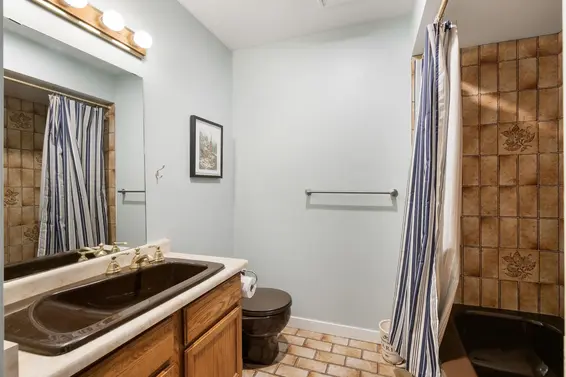 2346 Westhill Drive, West Vancouver For Sale - image 19