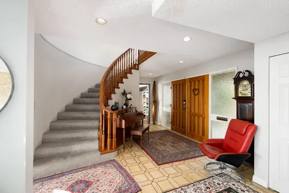 2346 Westhill Drive, West Vancouver For Sale - image 4