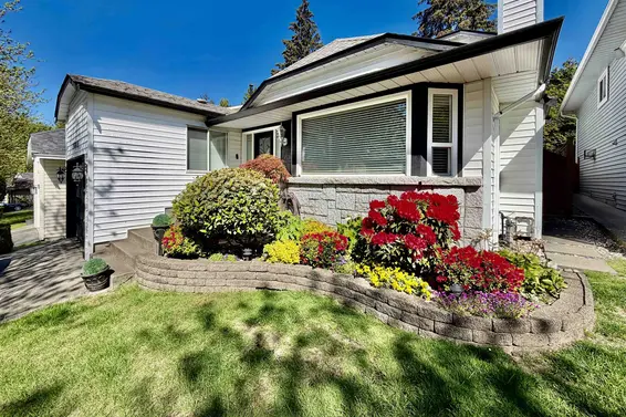 3362 Manning Crescent, North Vancouver For Sale - image 3