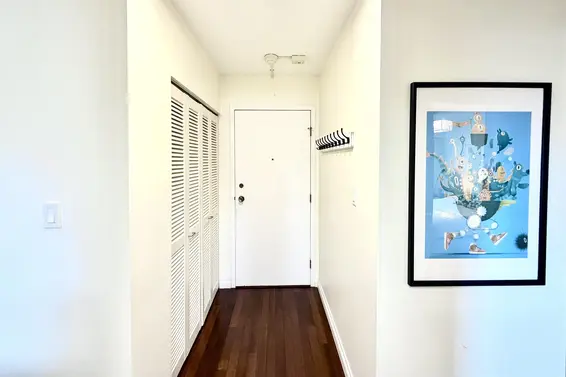 107 123 East 19th Street, North Vancouver For Sale - image 2