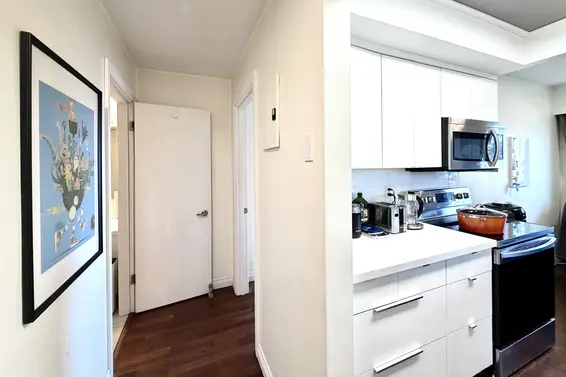 107 123 East 19th Street, North Vancouver For Sale - image 3