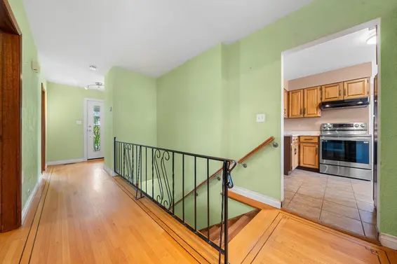 753 East 9th Street, North Vancouver For Sale - image 29