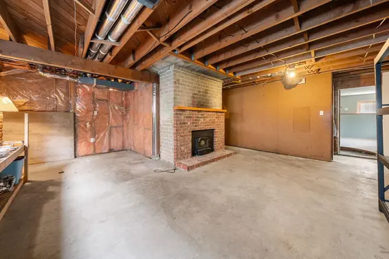 753 East 9th Street, North Vancouver For Sale - image 35