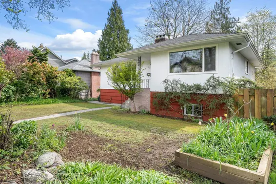 753 East 9th Street, North Vancouver For Sale - image 4