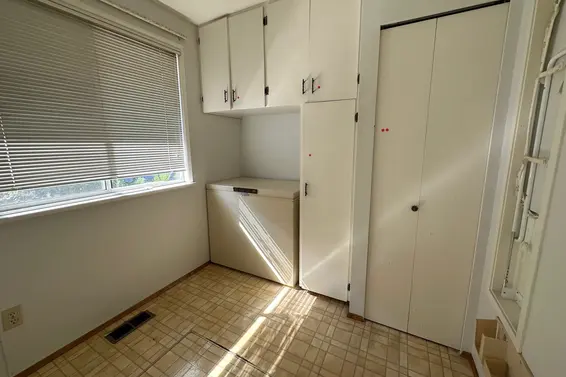 442 East 16th Street, North Vancouver For Sale - image 10
