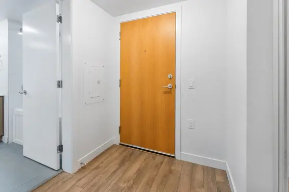111 221 East 3rd Street, North Vancouver For Sale - image 14
