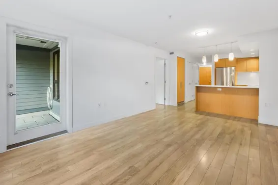 111 221 East 3rd Street, North Vancouver For Sale - image 7