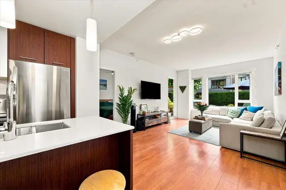 3 221 East 3 Street, North Vancouver For Sale - image 6