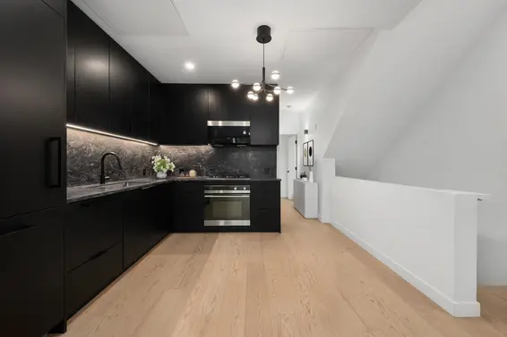 122 650 East 2nd Street, North Vancouver For Sale - image 10