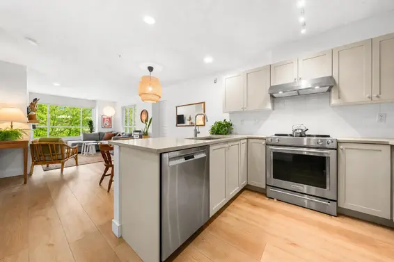 301 333 East 1st Street, North Vancouver For Sale - image 12