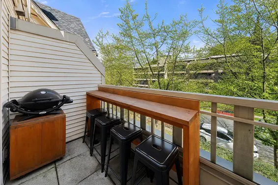301 333 East 1st Street, North Vancouver For Sale - image 5