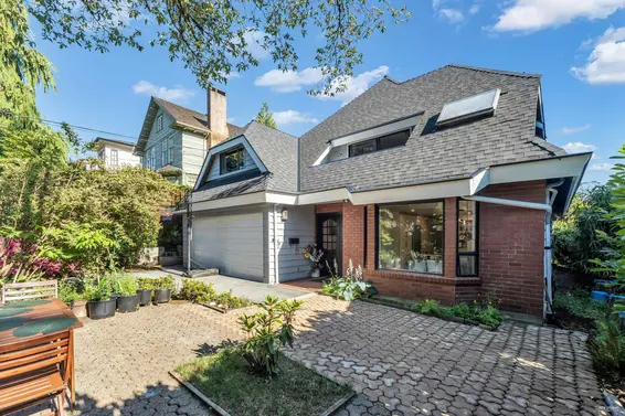 1040 Jefferson Avenue, West Vancouver For Sale - image 2