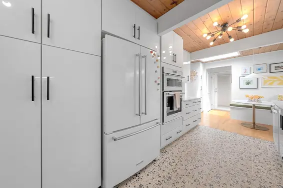 3455 Calder Avenue, North Vancouver For Sale - image 18