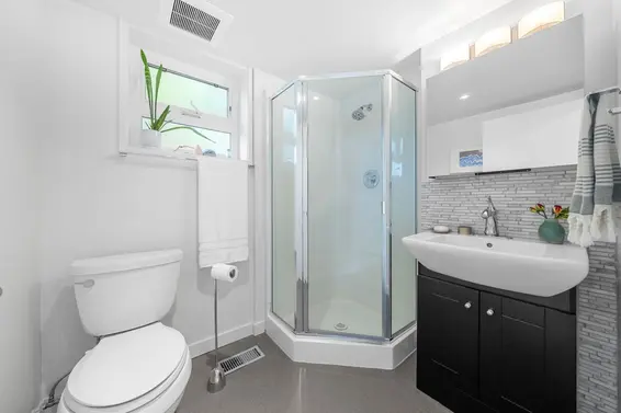 3455 Calder Avenue, North Vancouver For Sale - image 33