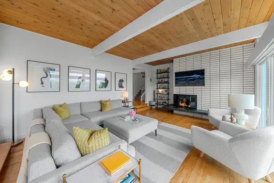 3455 Calder Avenue, North Vancouver For Sale - image 4