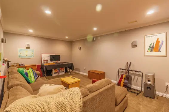 358 East 14th Street, North Vancouver For Sale - image 29