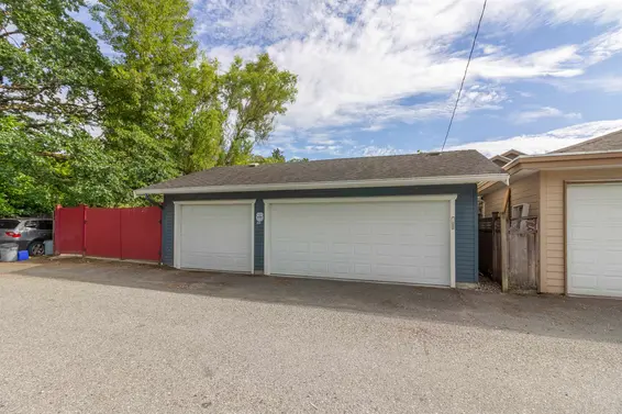 358 East 14th Street, North Vancouver For Sale - image 37