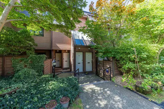 3319 Mountain Highway, North Vancouver For Sale - image 8