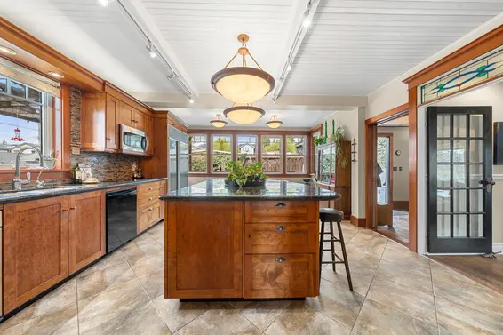 628 East 5th Street, North Vancouver For Sale - image 13