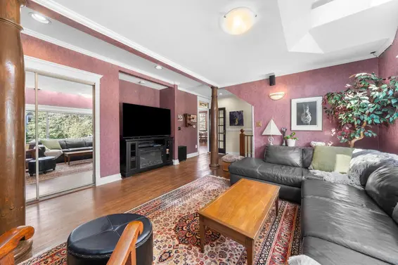 628 East 5th Street, North Vancouver For Sale - image 4