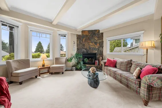 628 East 5th Street, North Vancouver For Sale - image 7