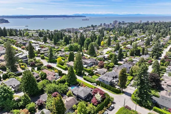 990 Jefferson Avenue, West Vancouver For Sale - image 39