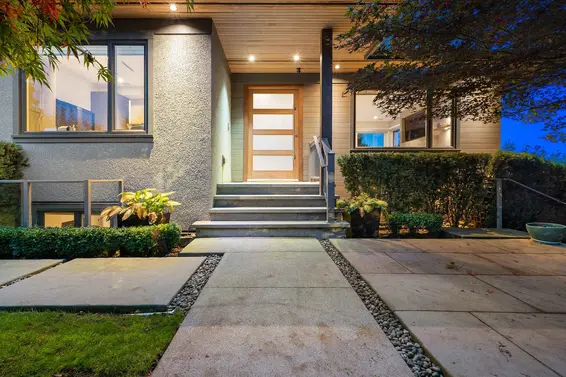 990 Jefferson Avenue, West Vancouver For Sale - image 6