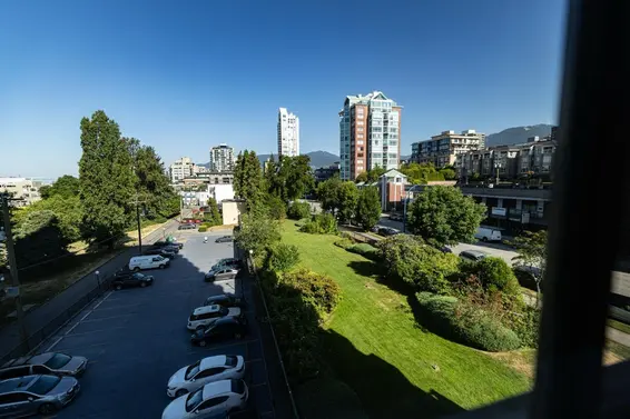 402 145 St. Georges Avenue, North Vancouver For Sale - image 13