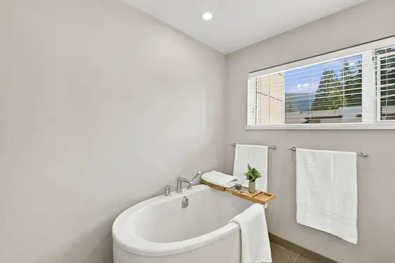 4682 Capilano Road, North Vancouver For Sale - image 18