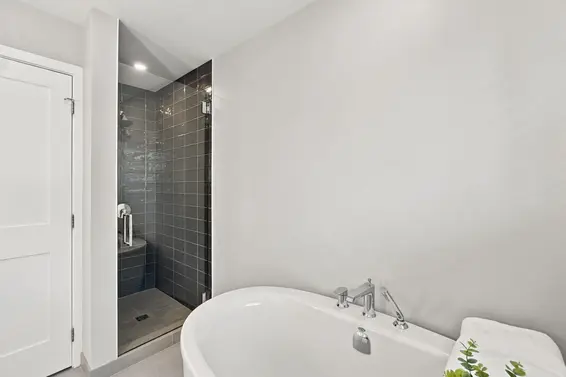 4682 Capilano Road, North Vancouver For Sale - image 19