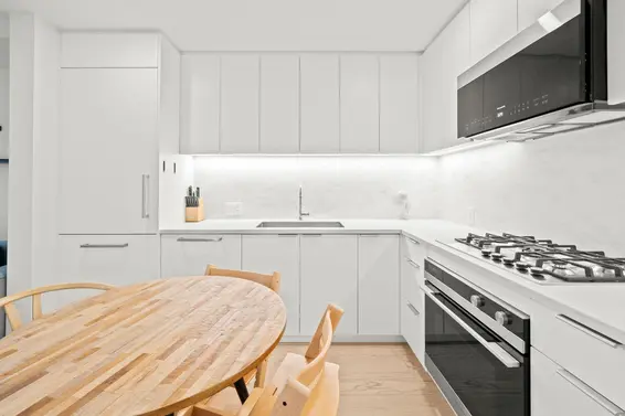 107 650 East 2nd Street, North Vancouver For Sale - image 11