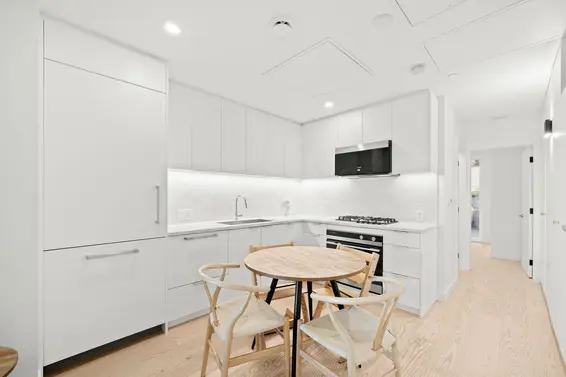 107 650 East 2nd Street, North Vancouver For Sale - image 6