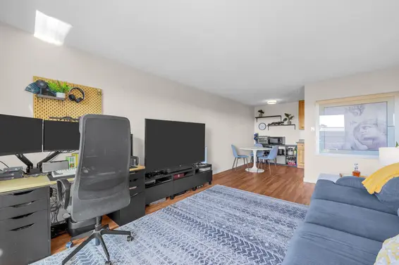 205 252 West 2nd Street, North Vancouver For Sale - image 15