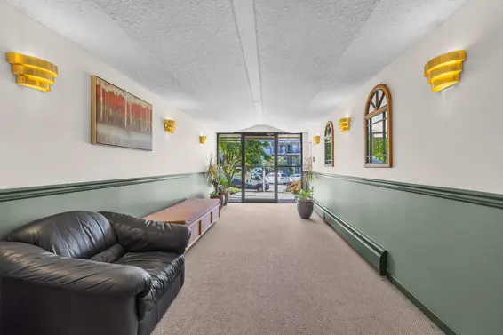 205 252 West 2nd Street, North Vancouver For Sale - image 18